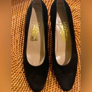 Salvatore Ferragamo suede black heels. Size 9 1/2 vintage.